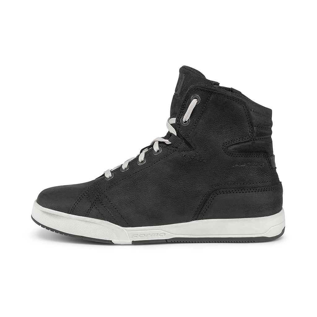 motorcycle boots | Forma Swift X Dry waterproof black white urban