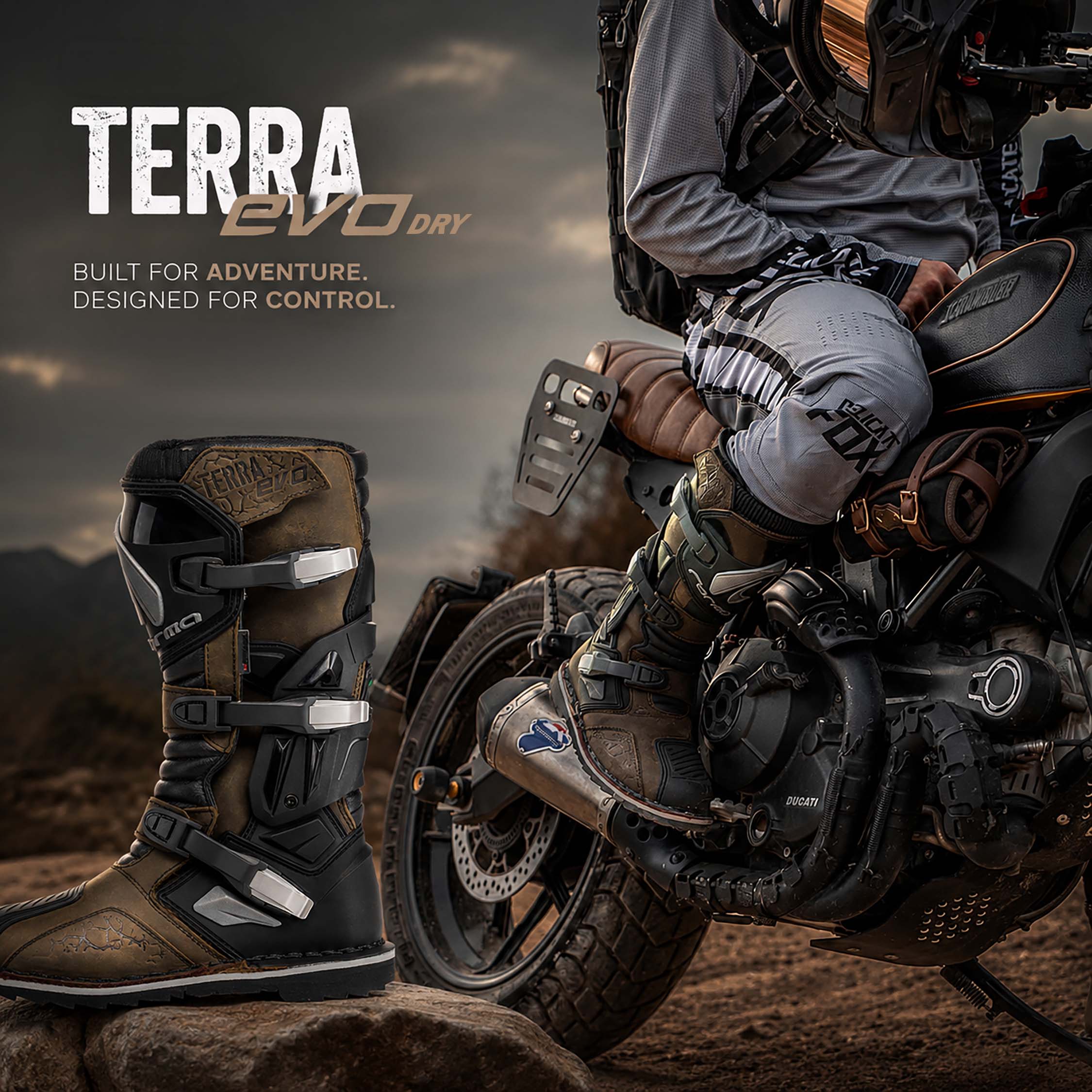 Forma レーシングバイクブーツ 24.5〜25.5 Forma Boots USA: Main home